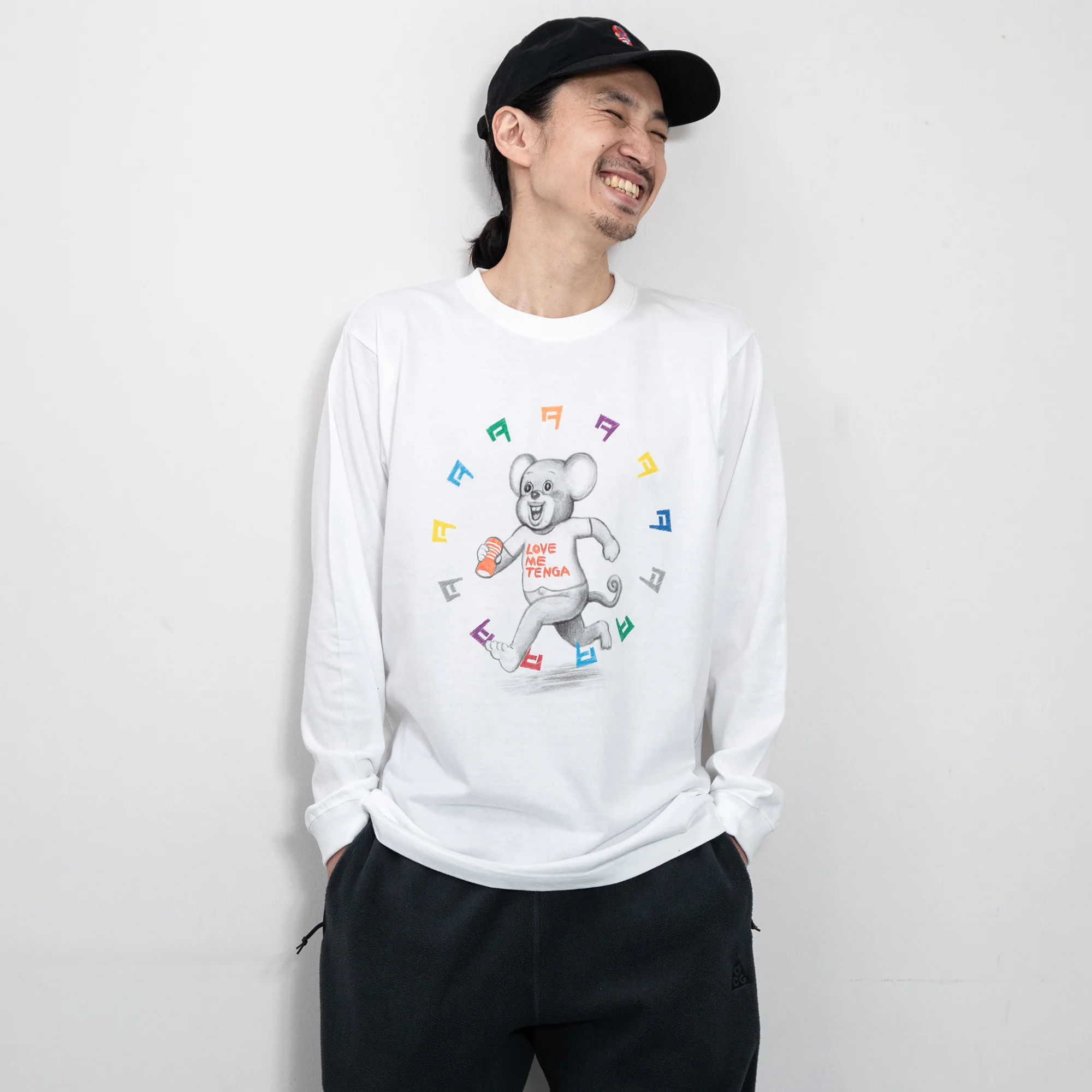 349-long-sleeve-unisex-dokumi-t-shirt-4.webp Long-Sleeve Unisex Dokumi T-Shirt
