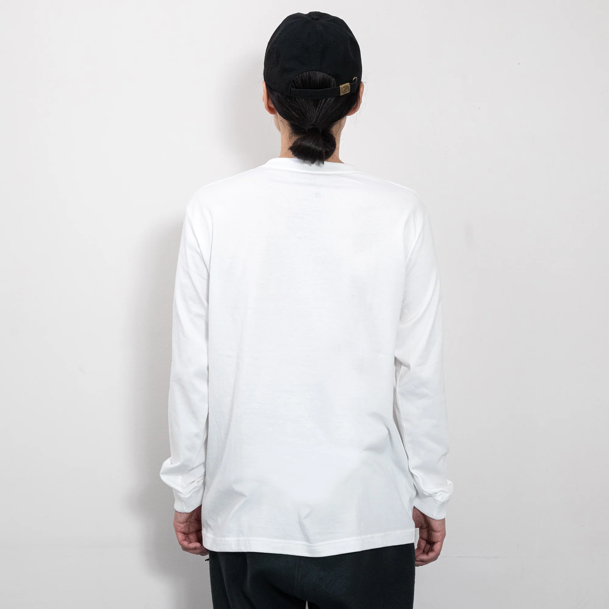 349-long-sleeve-unisex-dokumi-t-shirt-5.webp Long-Sleeve Unisex Dokumi T-Shirt