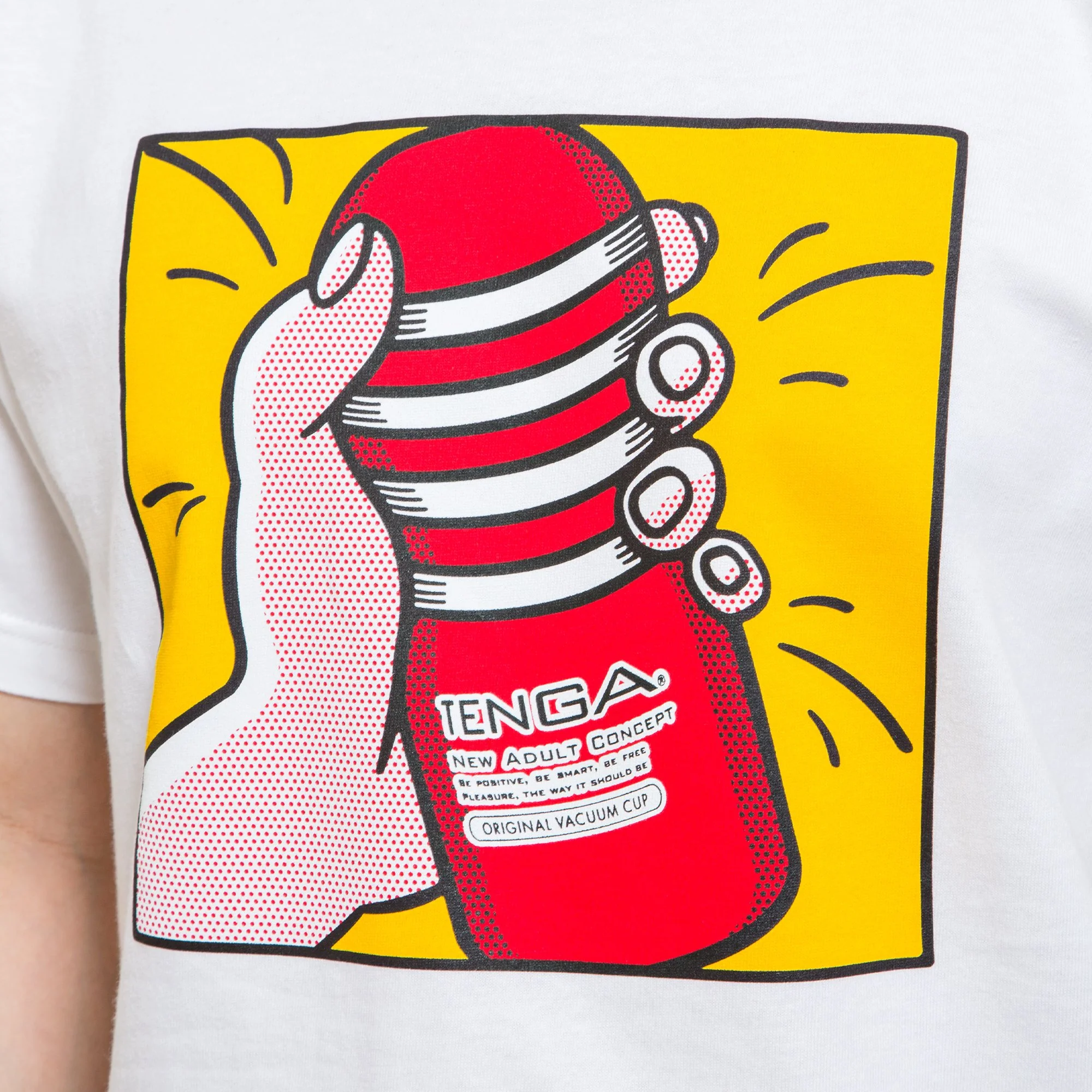 390-playing-with-tenga-t-shirt-white-x-yellow-3.webp Playing with TENGA T-SHIRT White x Yellow