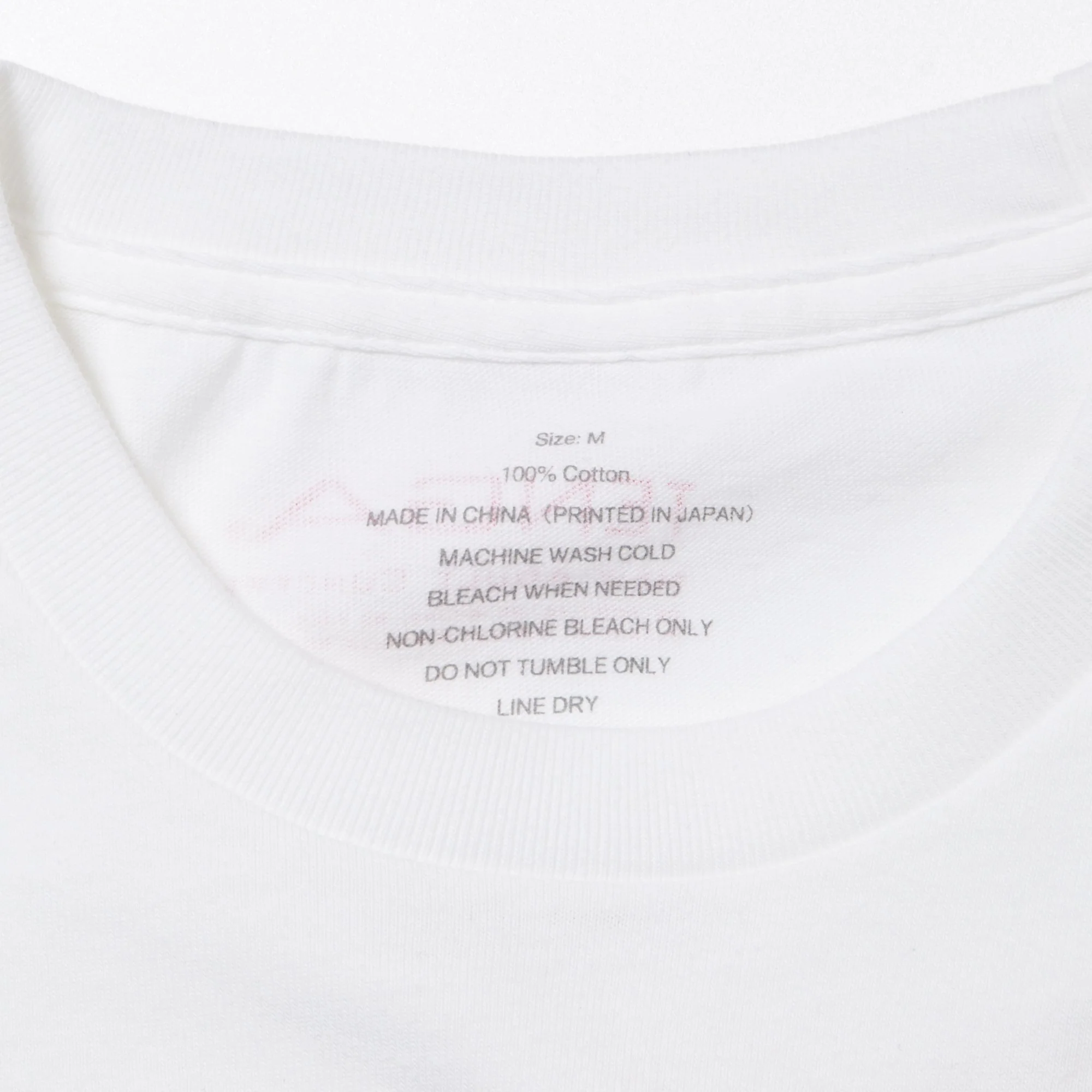 390-playing-with-tenga-t-shirt-white-x-yellow-6.webp Playing with TENGA T-SHIRT White x Yellow